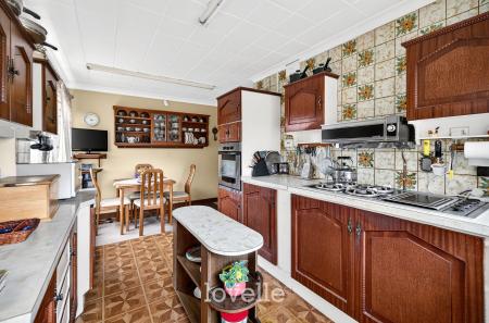 3 bedroom Detached bungalow for sale in St. Thomas Close, Humberston, DN36