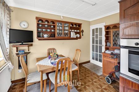 3 bedroom Detached bungalow for sale in St. Thomas Close, Humberston, DN36
