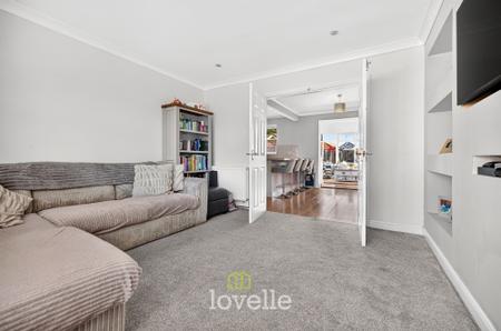 3 bedroom Detached house for sale in Woodfield Close, Humberston, DN36