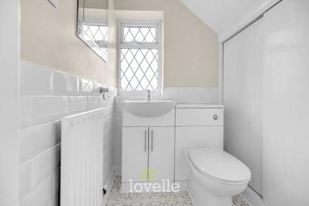 3 bedroom Detached house for sale in Churchthorpe, Fulstow, LN11