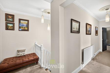 2 bedroom Apartment for sale in Albemarle House, Mill Road, DN35