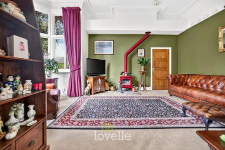 2 bedroom Apartment for sale in Albemarle House, Mill Road, DN35