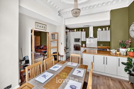 2 bedroom Apartment for sale in Albemarle House, Mill Road, DN35