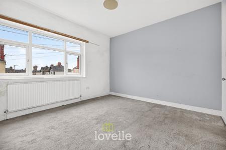 3 bedroom Terraced House for sale in Manchester Street, Cleethorpes, DN35