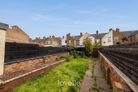 3 bedroom Terraced House for sale in Manchester Street, Cleethorpes, DN35