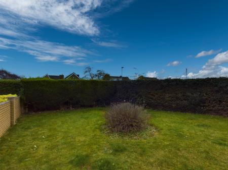 2 bedroom Semi-detached bungalow for sale in Honeyholes Lane, Dunholme, LN2