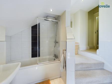 2 bedroom Flat for sale in Rectory Park, Sturton By Stow, LN1