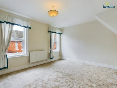 4 bedroom Terraced House for sale in Sibthorp Street, Lincoln, LN5