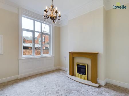 4 bedroom Terraced House for sale in Sibthorp Street, Lincoln, LN5