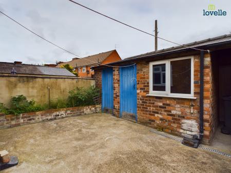 4 bedroom Terraced House for sale in Sibthorp Street, Lincoln, LN5