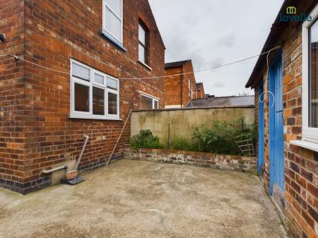 4 bedroom Terraced House for sale in Sibthorp Street, Lincoln, LN5