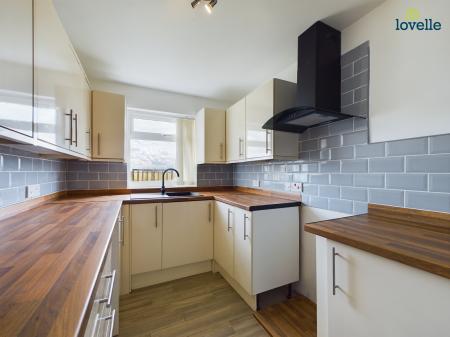 3 bedroom Semi-detached house for sale in Stow Park Road, Stow, LN1