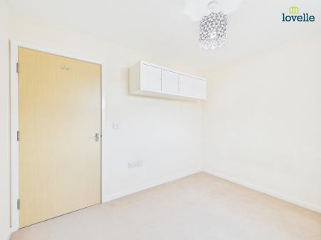 2 bedroom Flat for sale in Moorhen Close, Witham St Hughs, LN6