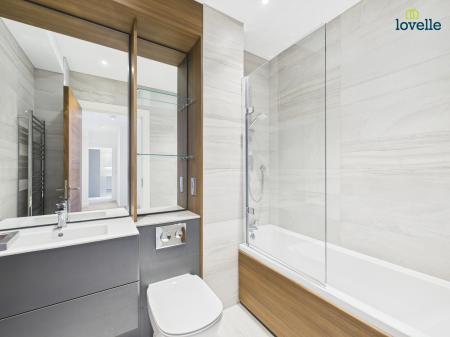 2 bedroom Flat for sale in One The Brayford, Lincoln, LN1