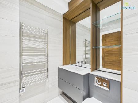 2 bedroom Flat for sale in One The Brayford, Lincoln, LN1