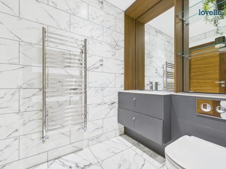 2 bedroom Flat for sale in One The Brayford, Lincoln, LN1