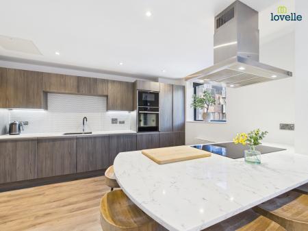 2 bedroom Flat for sale in One The Brayford, Lincoln, LN1