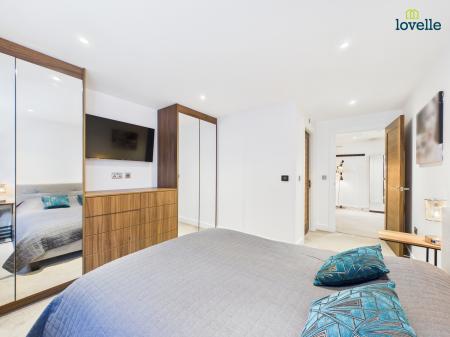 2 bedroom Flat for sale in One The Brayford, Lincoln, LN1