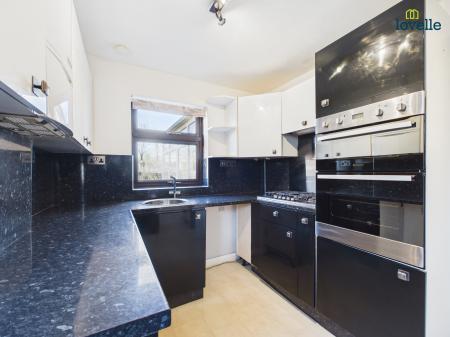 2 bedroom Detached bungalow for sale in Searby Road, Lincoln, LN2