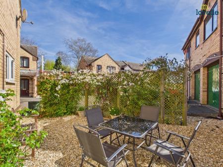 2 bedroom Semi-detached house for sale in The Sidings, Saxilby, LN1