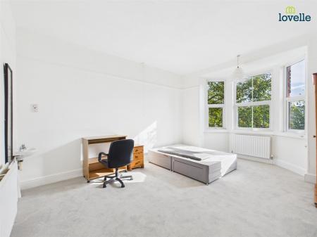 6 bedroom House to let in West Parade, Lincoln