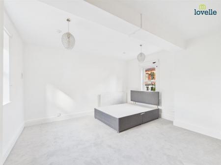 6 bedroom House to let in West Parade, Lincoln