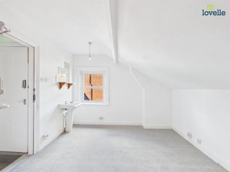 6 bedroom House to let in West Parade, Lincoln