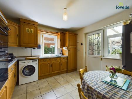 3 bedroom Bungalow for sale in Fleets Road, Sturton By Stow, LN1