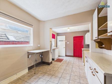 4 bedroom Terraced House for sale in Monks Road, Lincoln, LN2