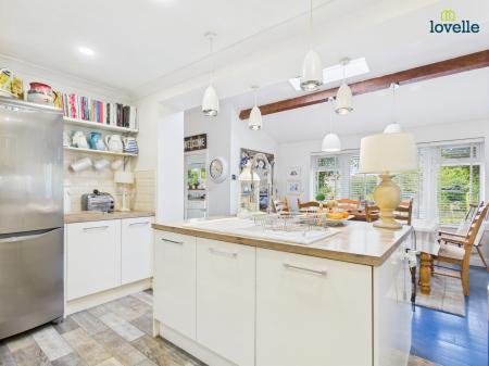 4 bedroom Detached house for sale in Beech Avenue, Nettleham, LN2