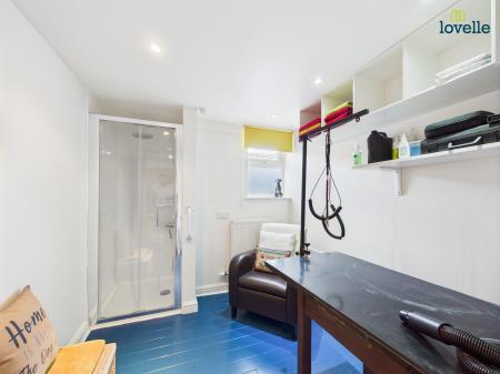 4 bedroom Detached house for sale in Beech Avenue, Nettleham, LN2