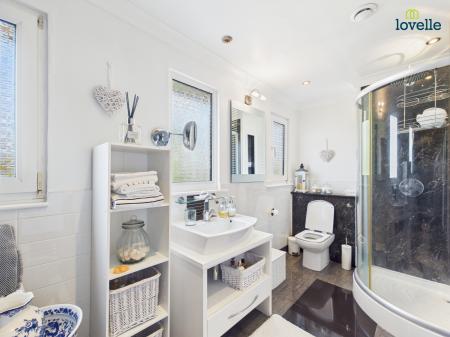 4 bedroom Detached house for sale in Beech Avenue, Nettleham, LN2