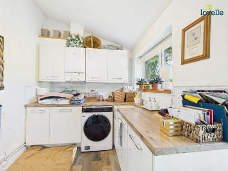 4 bedroom Detached house for sale in Beech Avenue, Nettleham, LN2