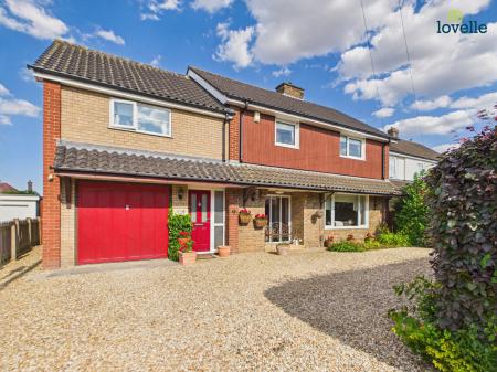 4 bedroom Detached house for sale in Beech Avenue, Nettleham, LN2