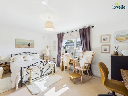 4 bedroom Detached house for sale in Beech Avenue, Nettleham, LN2