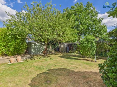 4 bedroom Detached house for sale in Beech Avenue, Nettleham, LN2