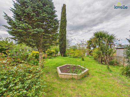 3 bedroom Detached bungalow for sale in Burton Road, Lincoln, LN1