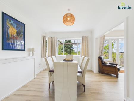 3 bedroom Detached bungalow for sale in Burton Road, Lincoln, LN1