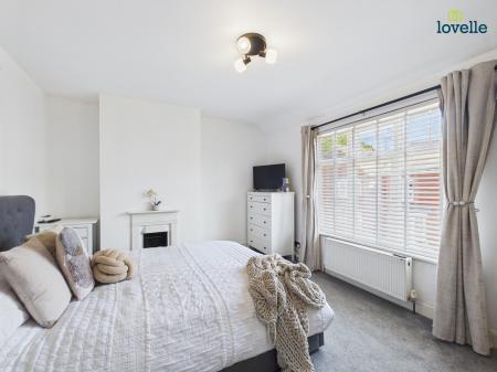 2 bedroom Semi-detached house for sale in Severn Street, Lincoln, LN1