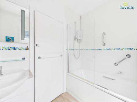 3 bedroom Semi-detached house for sale in Egerton Road, Lincoln, LN2