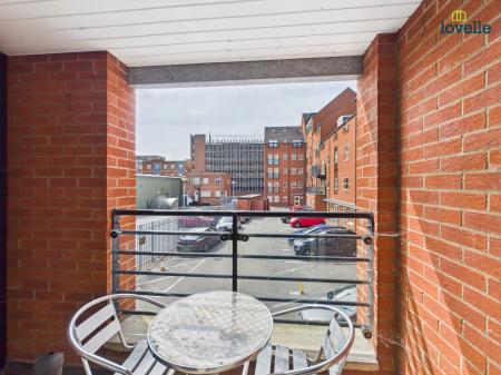 4 bedroom Duplex for sale in Wesleyan Court, Lincoln, LN2