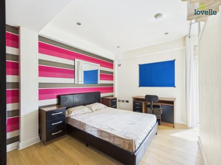 4 bedroom Duplex for sale in Wesleyan Court, Lincoln, LN2