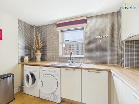 4 bedroom Duplex for sale in Wesleyan Court, Lincoln, LN2