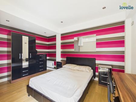 4 bedroom Duplex for sale in Wesleyan Court, Lincoln, LN2