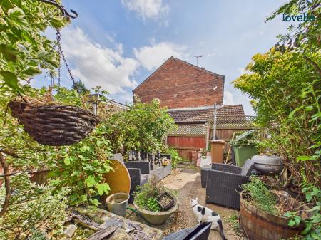 3 bedroom Terraced House for sale in Queen Street, Lincoln, LN5