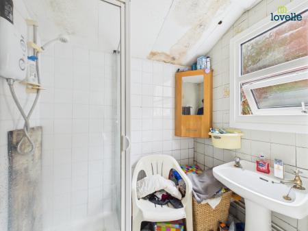 3 bedroom Terraced House for sale in Queen Street, Lincoln, LN5