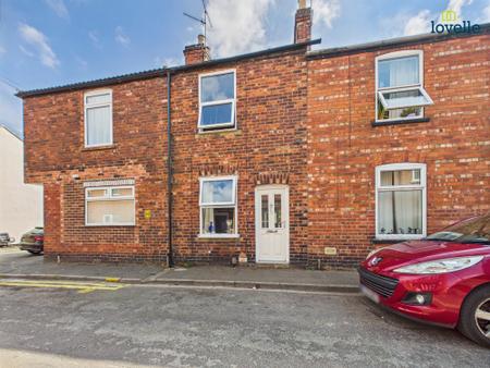 3 bedroom Terraced House for sale in Queen Street, Lincoln, LN5