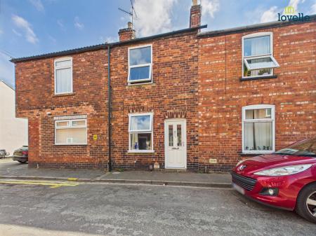 3 bedroom Terraced House for sale in Queen Street, Lincoln, LN5