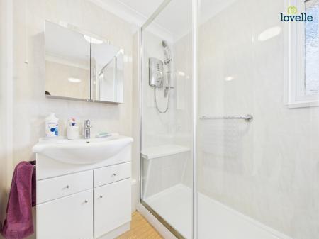 2 bedroom Flat for sale in Cabourne Avenue, Lincoln, LN2