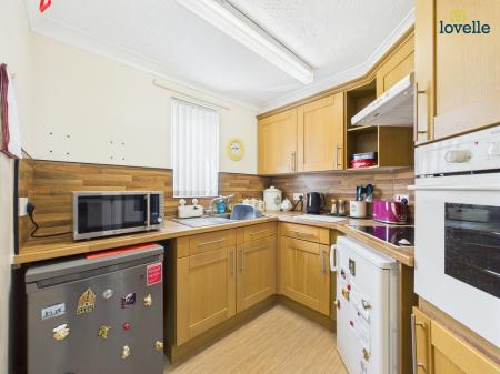 2 bedroom Flat for sale in Cabourne Avenue, Lincoln, LN2
